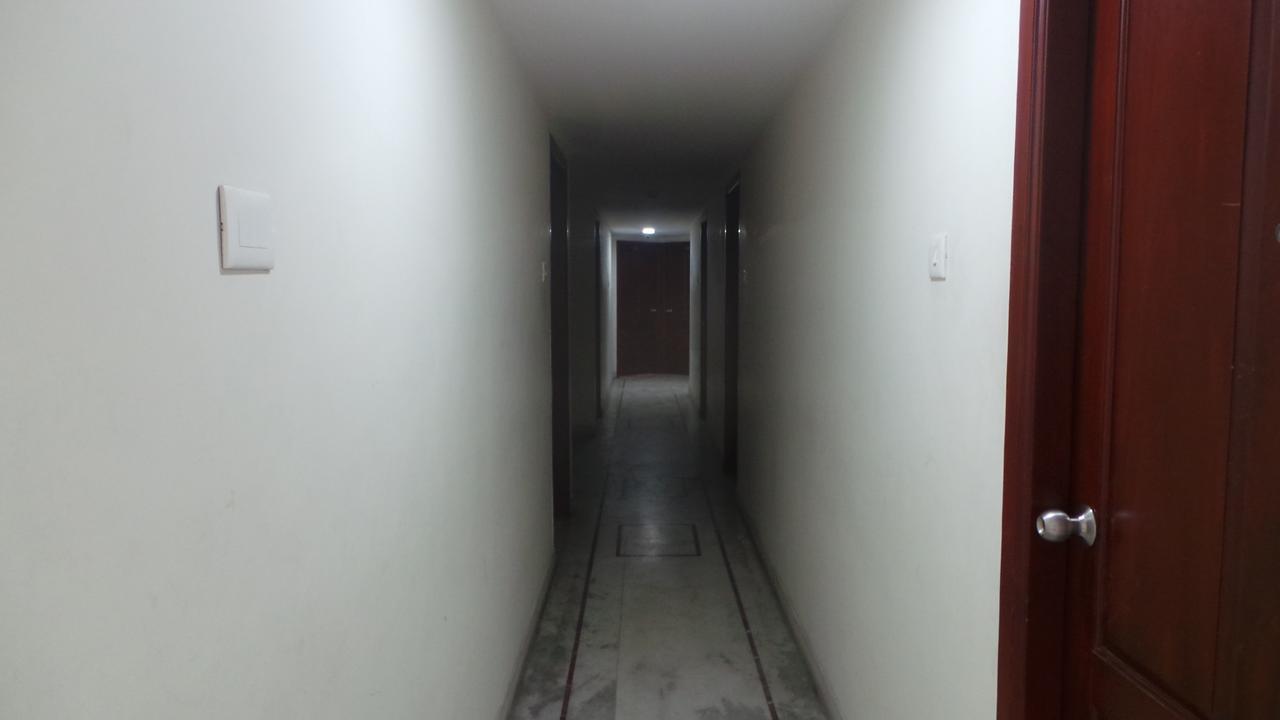 Kooloth Lake View Residency 호텔 코임바토르 외부 사진